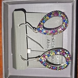 Beautiful Crystology Brand Rainbow 🌈 Crystal hoop style.dangle.earrings